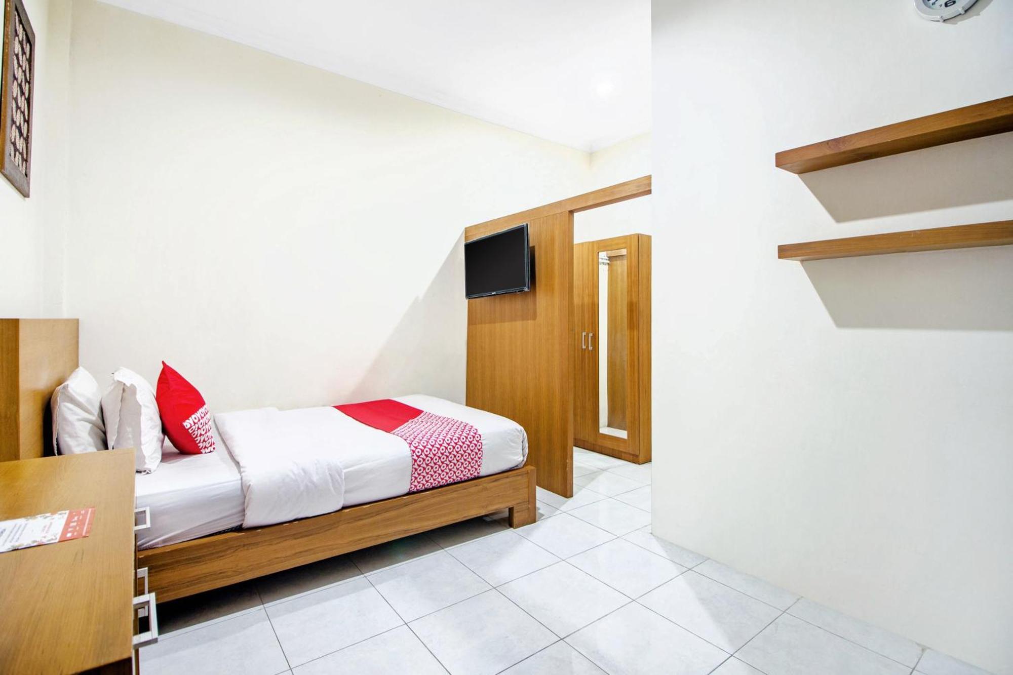 Super Oyo 250 De'Gadri Ndalem Hotel Jarakan ภายนอก รูปภาพ