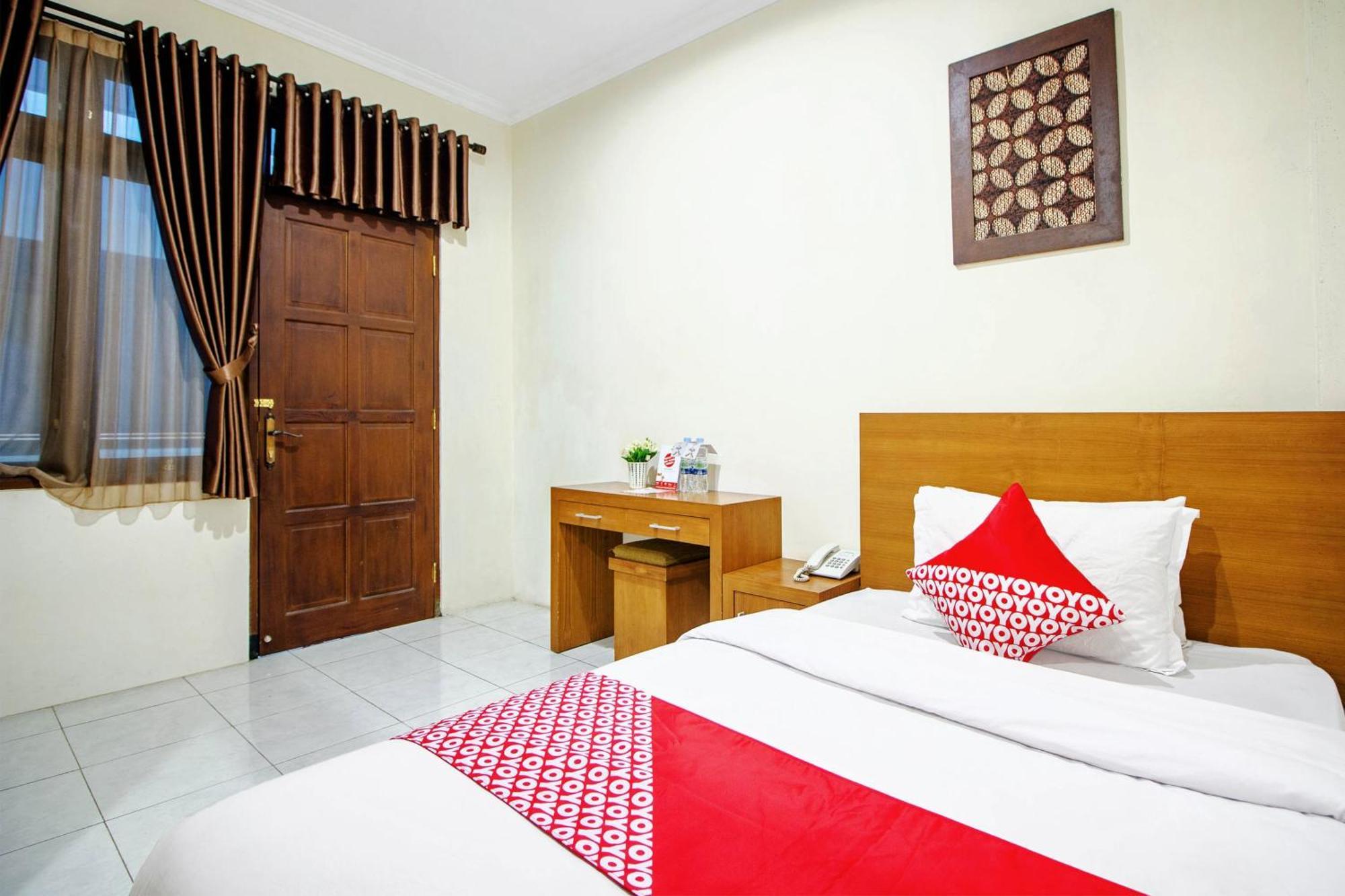 Super Oyo 250 De'Gadri Ndalem Hotel Jarakan ภายนอก รูปภาพ