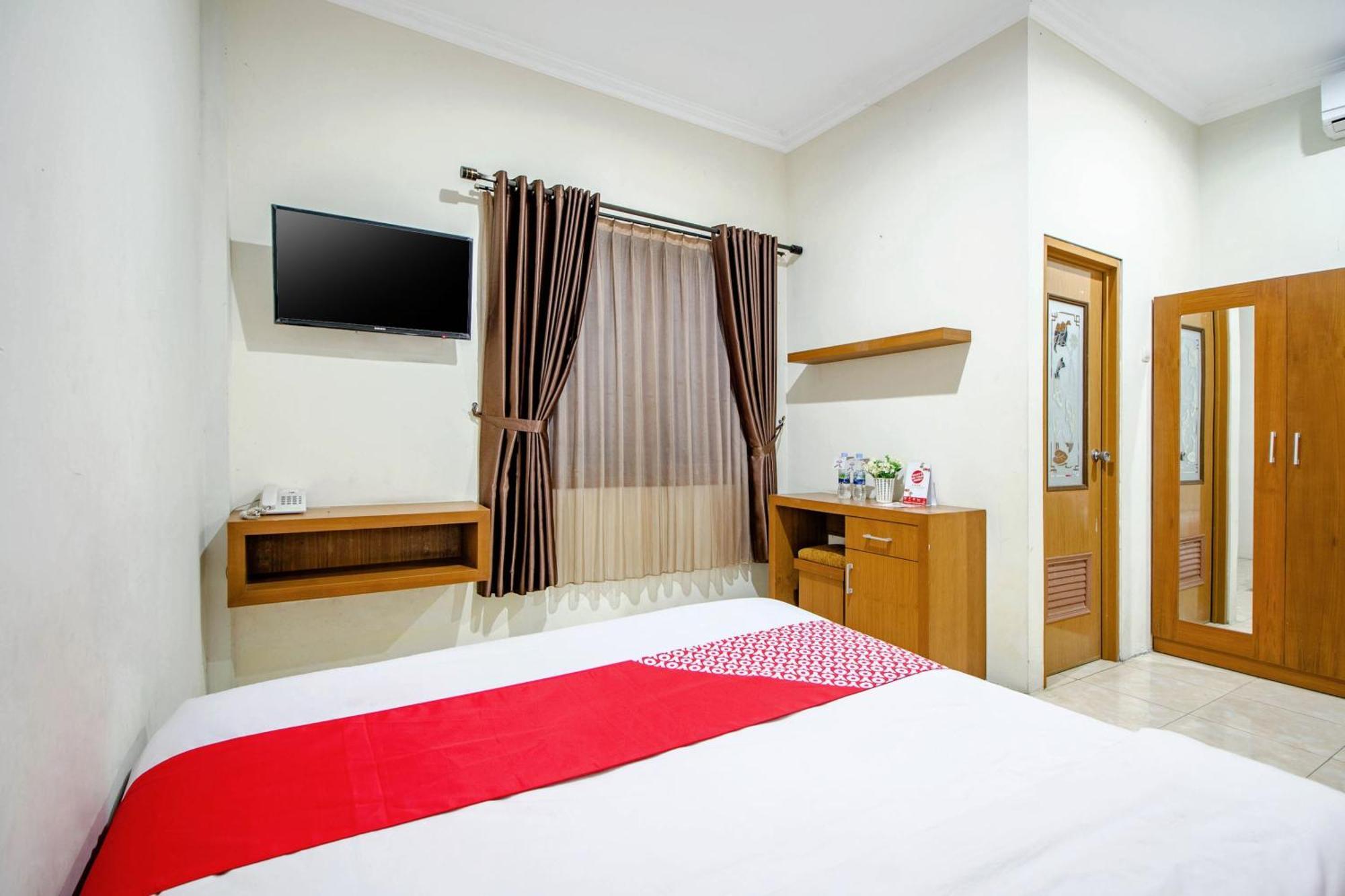 Super Oyo 250 De'Gadri Ndalem Hotel Jarakan ภายนอก รูปภาพ