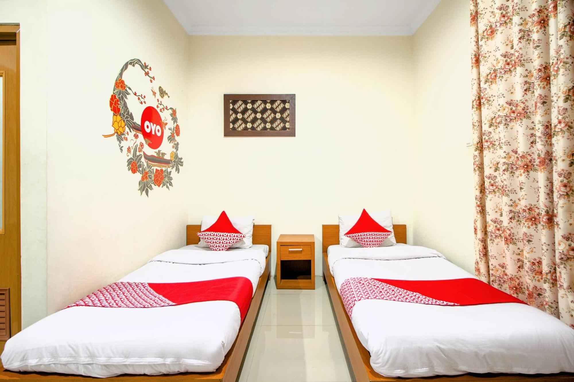 Super Oyo 250 De'Gadri Ndalem Hotel Jarakan ภายนอก รูปภาพ
