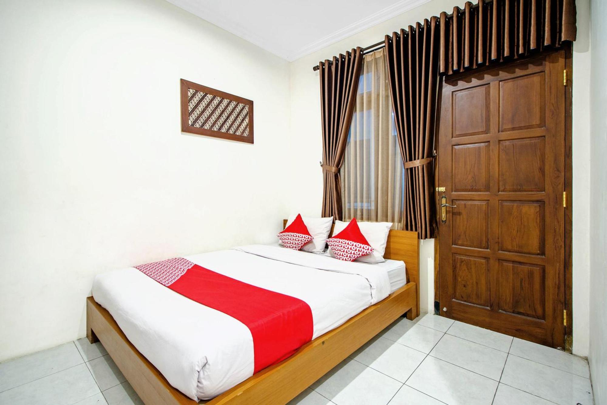 Super Oyo 250 De'Gadri Ndalem Hotel Jarakan ภายนอก รูปภาพ